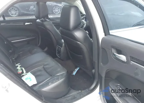 2017 Chrysler 300C z USA, uszkodzony, nr VIN 2C3CCAEG2HH576880